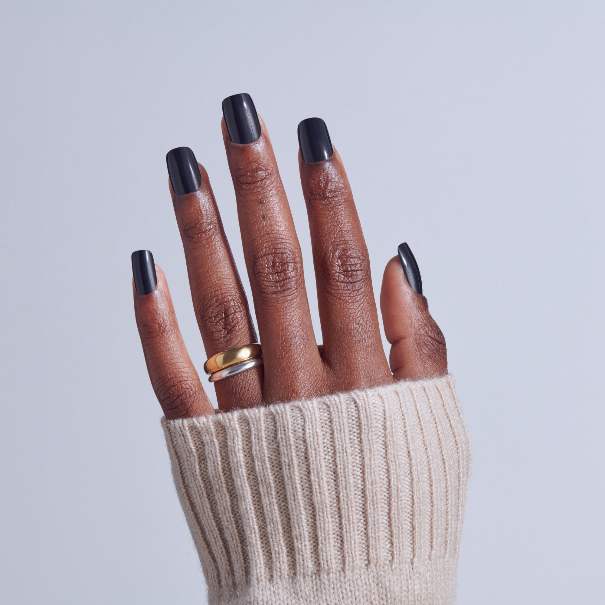 Kiss Core Color Press On Fake Glue Nails - Photogenic | Solid, Black, Short, Squoval official pack