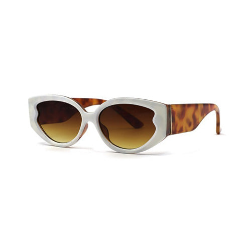 SUN28_main "Mad Shade Contemporary Sunglasses #28, main product view."