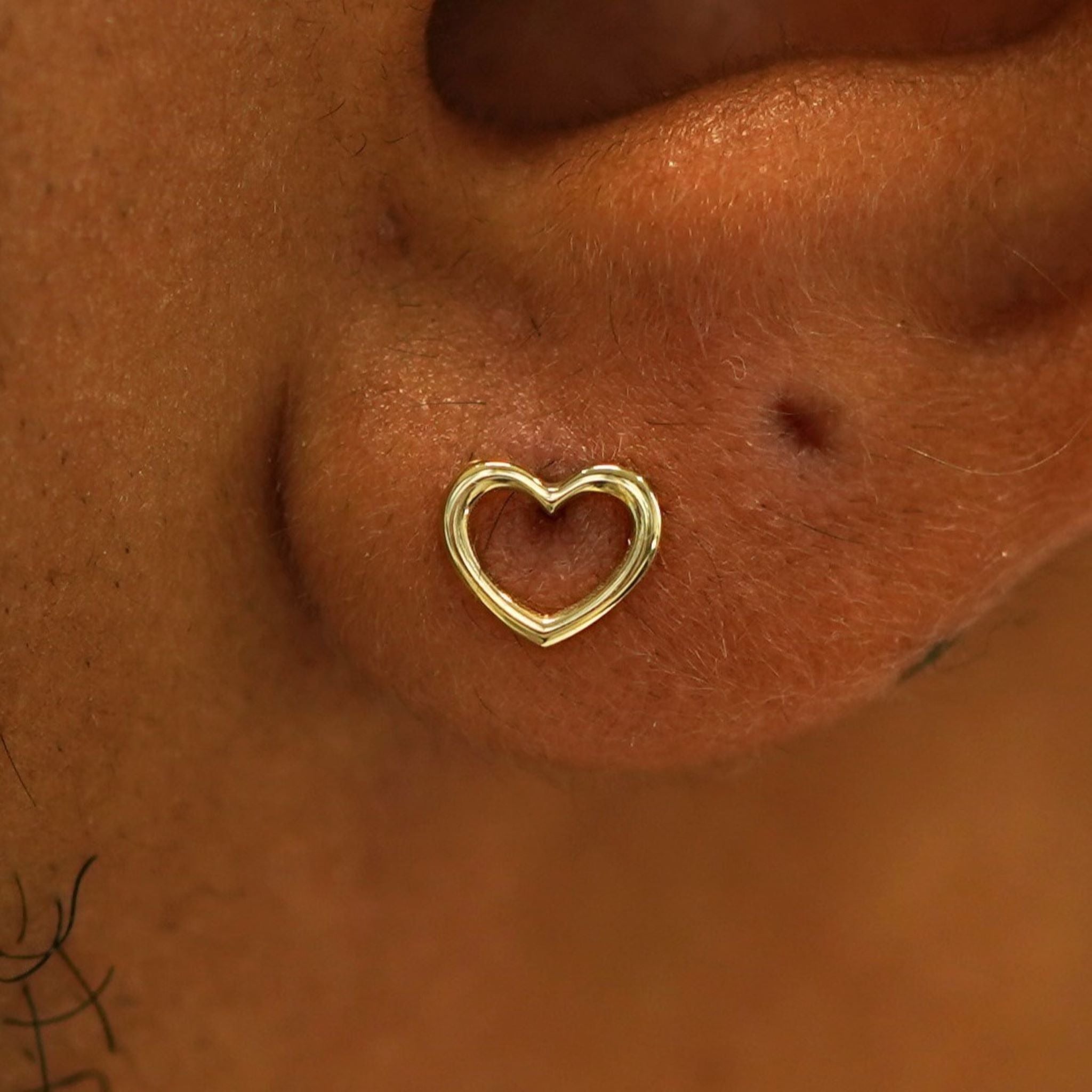 Automic Gold Heart Earring | Minimalist Sustainable Fine Jewelry